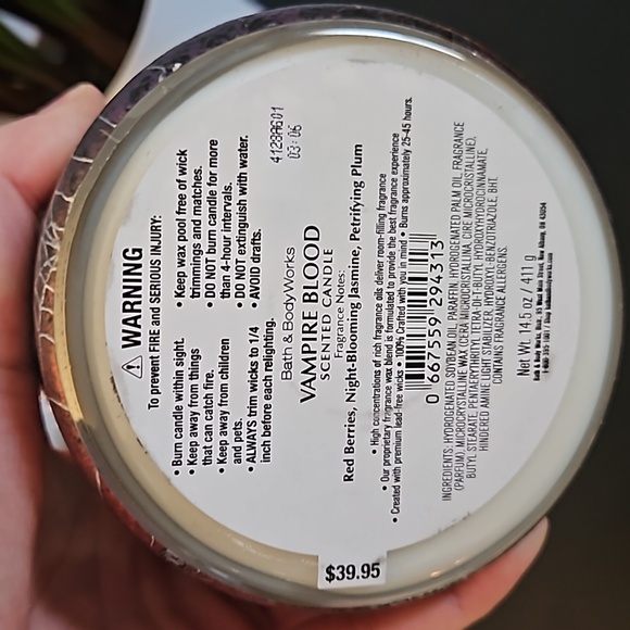 NEW vampire blood 3 wick candle with skull lid from bath and body works - Picture 4 of 4